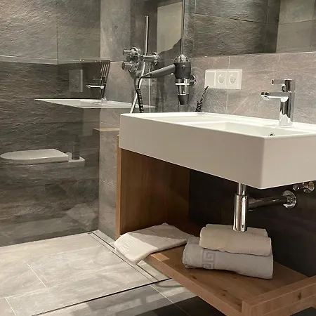 Hotel First Mountain Oetztal