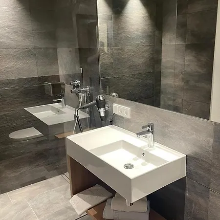 First Mountain Oetztal Szálloda