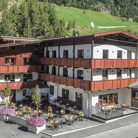 First Mountain Oetztal 3*