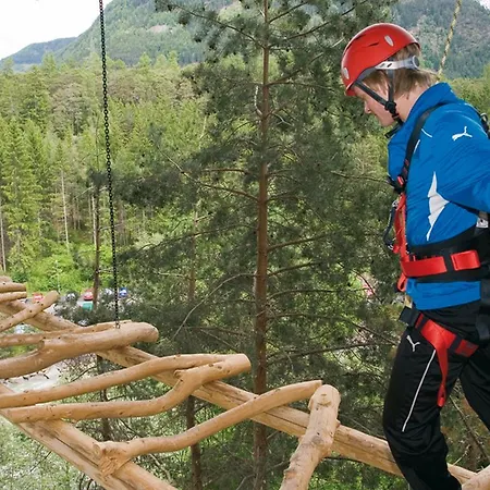 Szálloda First Mountain Oetztal 3*