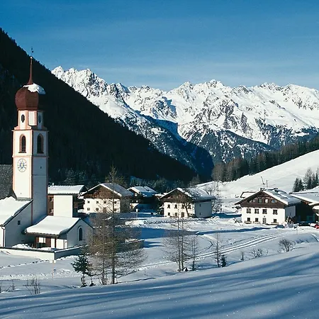 Szálloda First Mountain Oetztal