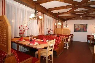 First Mountain Oetztal 3* 朗根费尔德