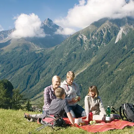Hotel First Mountain ötztal 3*