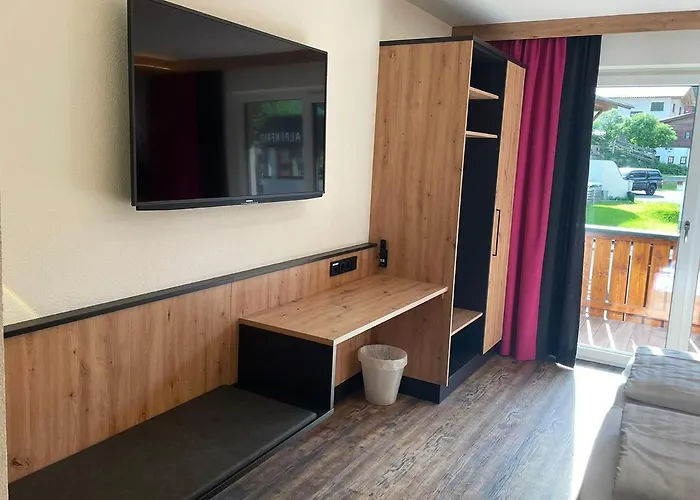 First Mountain Oetztal 3* Λάνγκενφελντ